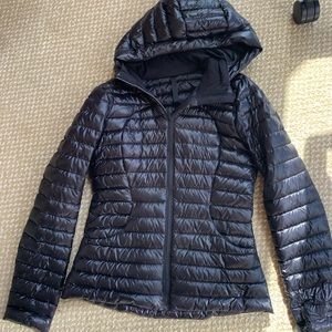 Lululemon Thin Puffer Jacket Size 6